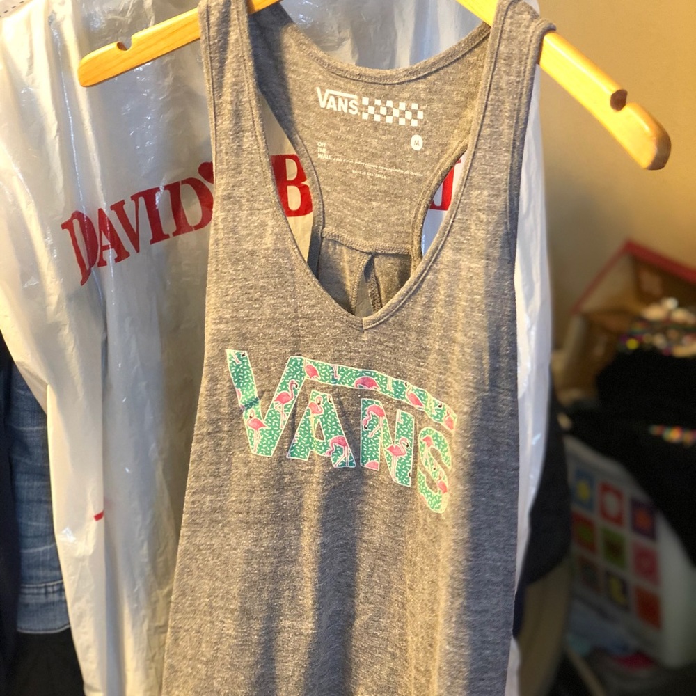 Vans tank